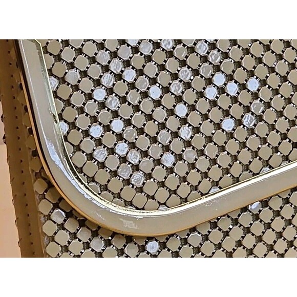 vintage ELKA Handbag Shoulder Purse Ivory Metal Mesh 60's W/ Hide Away Strap - Picture 2 of 10